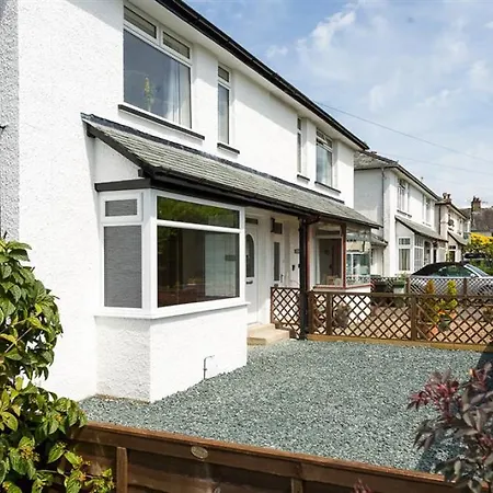 Holiday home Greengarth *